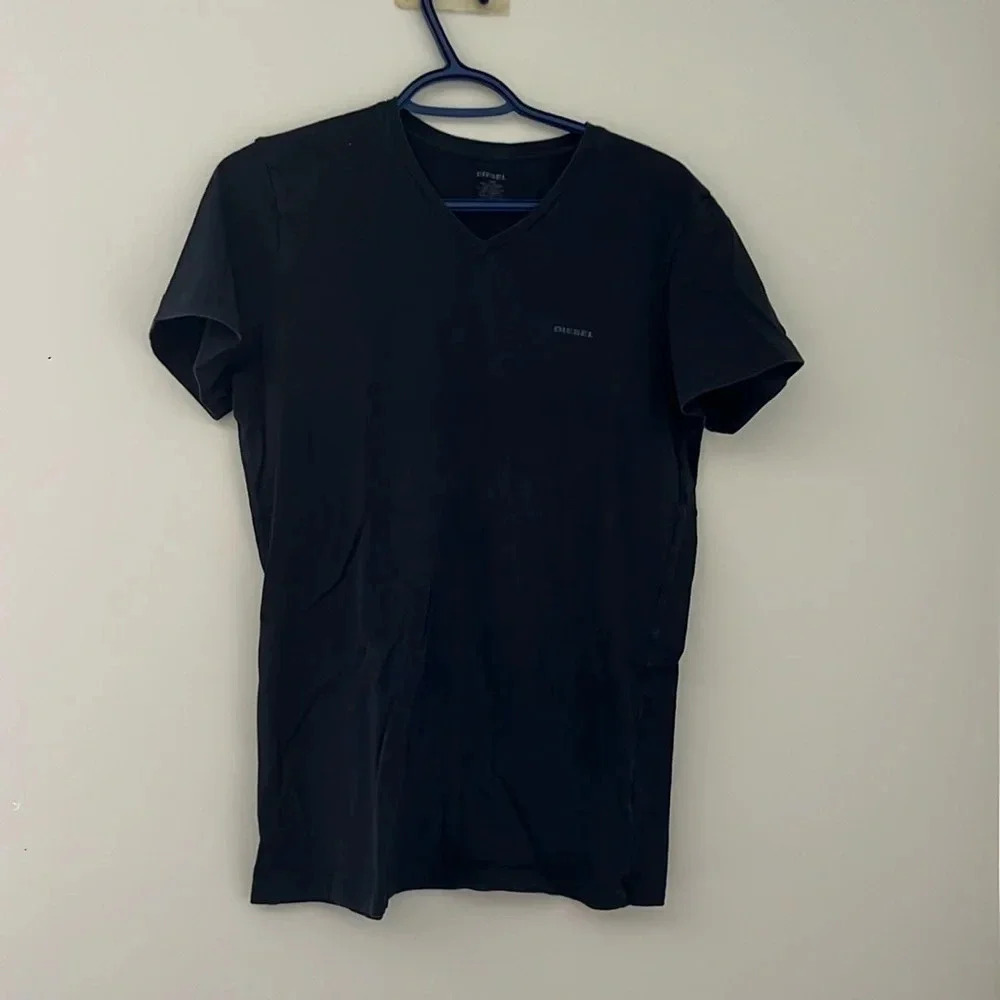 Diesel Black V Neck T Shirt Mens Medium Short Sleeve Logo Tee